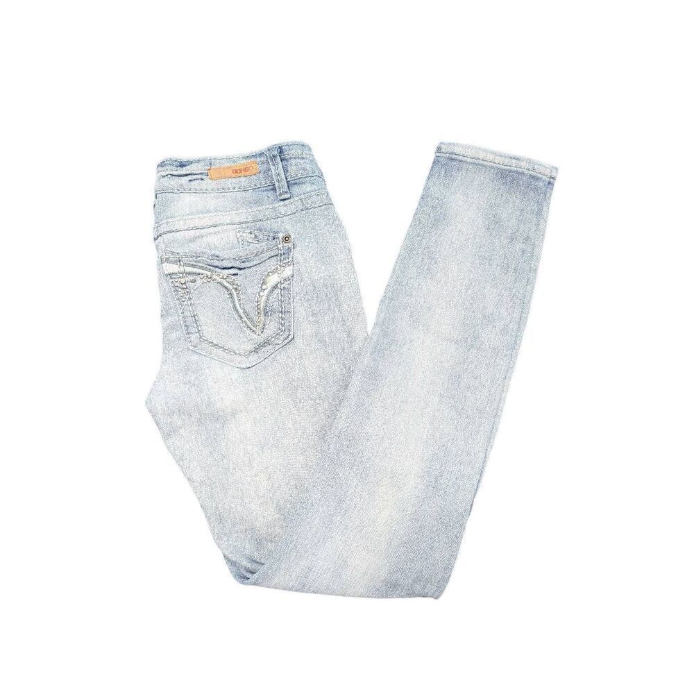 Bongo Jeans Light Wash Distressed Straight Leg Blue Denim Women's 7